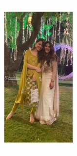Hansika Motwani feet photo thumbnail