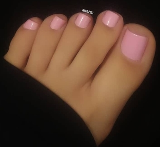 Isa Pes feet photo thumbnail