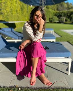 Jordana Brewster feet photo thumbnail