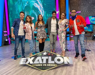 Cynthia Rodríguez feet photo thumbnail