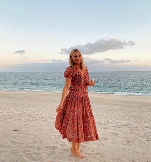 Molly Sims feet photo thumbnail