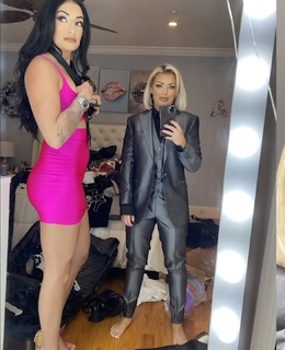 Amanda Saccomanno feet photo thumbnail
