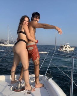 Natalie Noel Mariduena feet photo thumbnail