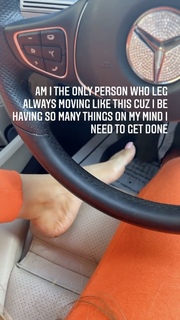 Victoria Waldrip feet photo thumbnail