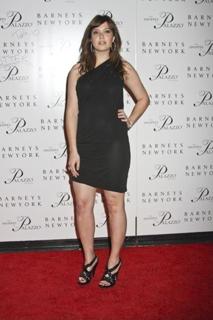 Mandy Moore feet photo thumbnail