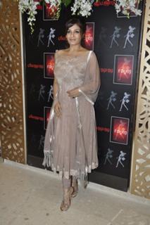 Raveena Tandon feet photo thumbnail