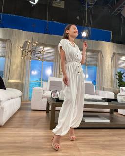 Carolina Ardohain feet photo thumbnail