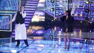 Jordin Sparks feet photo thumbnail