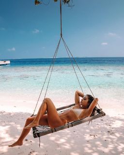 Jade Picon feet photo thumbnail