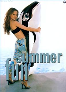 Mena Suvari feet photo thumbnail