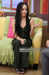 Zoë Kravitz feet photo thumbnail