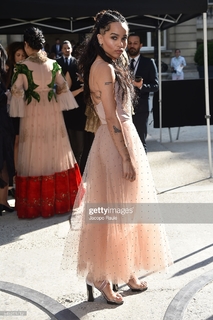 Zoë Kravitz feet photo thumbnail