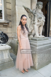 Zoë Kravitz feet photo thumbnail