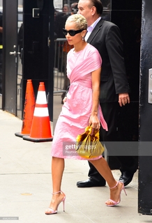 Zoë Kravitz feet photo thumbnail