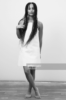 Zoë Kravitz feet photo thumbnail