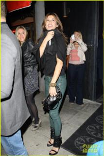Elisabetta Canalis feet photo thumbnail