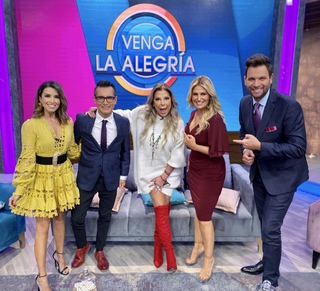 Laura González feet photo thumbnail