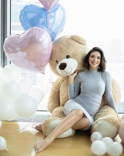 Klaudia Halejcio feet photo thumbnail