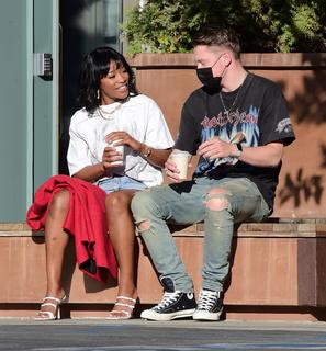 Keke Palmer feet photo thumbnail