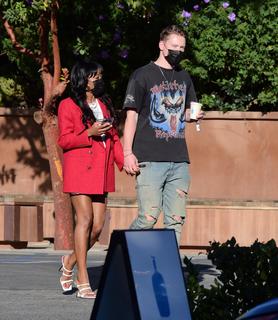 Keke Palmer feet photo thumbnail