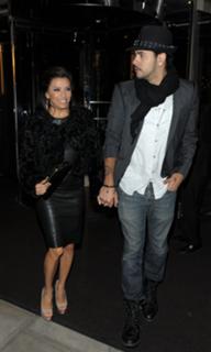 Eva Longoria feet photo thumbnail