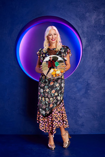 Denise Van Outen feet photo thumbnail