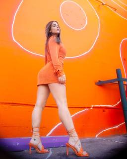 JoJo feet photo thumbnail