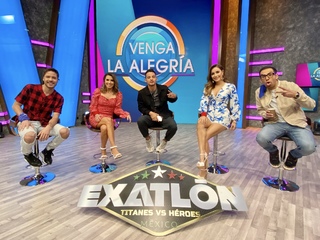 Laura González feet photo thumbnail