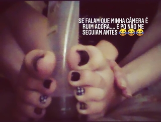 Isa Pes feet photo thumbnail