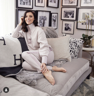 Lucy Mecklenburgh feet photo thumbnail