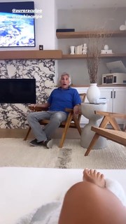 Olivia Culpo feet photo thumbnail