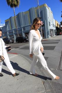 Kara Del Toro feet photo thumbnail