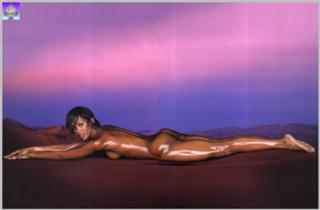 Naomi Campbell feet photo thumbnail