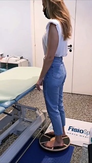 Karolina Pisarek feet photo thumbnail