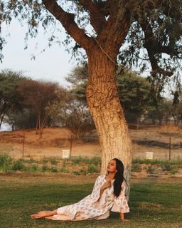 Sonakshi Sinha feet photo thumbnail