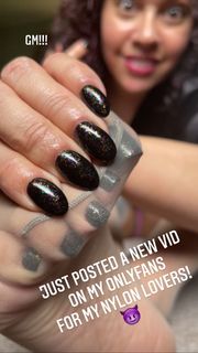 Deedee Rican feet photo thumbnail