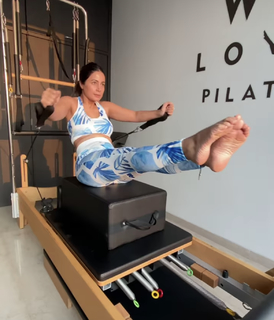 Hina Khan feet photo thumbnail