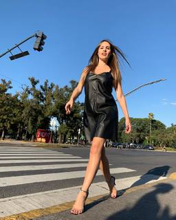 Carolina Ardohain feet photo thumbnail