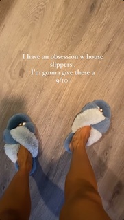 Karrueche Tran feet photo thumbnail