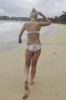 Lindsay Lohan feet photo thumbnail