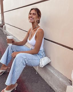 Kara Del Toro feet photo thumbnail