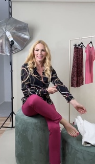 Sonya Kraus feet photo thumbnail