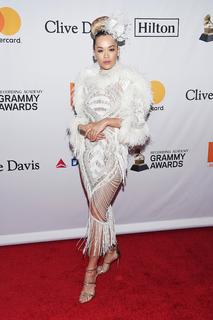 Rita Ora feet photo thumbnail