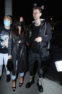 Megan Fox feet photo thumbnail