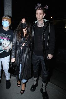 Megan Fox feet photo thumbnail