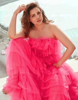 Parineeti Chopra feet photo thumbnail
