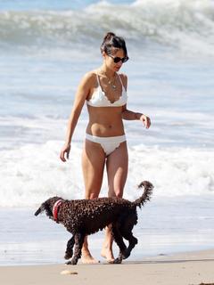 Jordana Brewster feet photo thumbnail