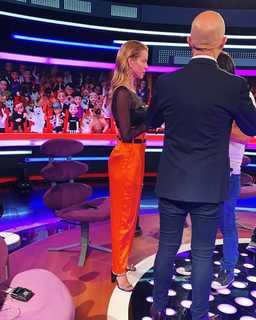 Nicole Neumann feet photo thumbnail