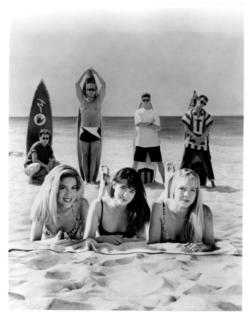 Jennie Garth feet photo thumbnail