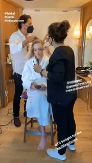 Amanda Seyfried feet photo thumbnail
